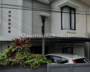 DIJUAL SEMIFURNISH RUMAH ASRI TERAWAT COCOK UTK KANTOR DI PUNGKUR