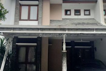 Disewakan Rumah Siap Huni Dalam Cluster 2 Lantai Di Cikutra .