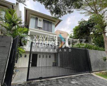 Rumah Grand Peninsula Park Private Pool Tengah Kota Baru Gress