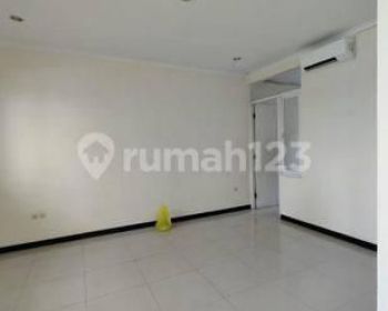 Disewakan Rumah Siap Huni 2lt di Taman Kopo Indah 5 Sommerville