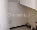 thumbnail-disewakan-rumah-siap-huni-2lt-di-taman-kopo-indah-5-sommerville-4