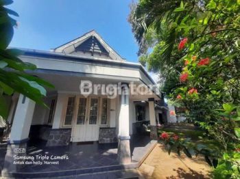 Rent Rumah: RUMAH KOLONIAL