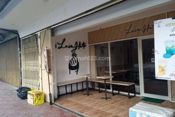 Dijual Bangunan + Ruang Usaha , Harga di Bawah Pasaran. Lokasi Strategis di Kota