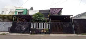 Rumah Bagus Siap Huni Lokasi Terbaik di Cikutra Bandung Kota