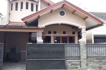 Disewakan/ kontrak eumah Rumah bisa untuk kantor di Pasir salam sayap BKR SHM