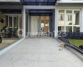 Rumah 2 Lantai The Icon BSD City Renovasi Bagus SHM