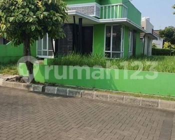 Rumah di Hook, Siap Pakai, Bukit Cimanggu City. Bogor