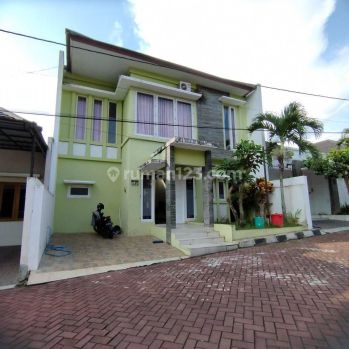 Rk Mr 064362 Disewakan Rumah Bagus 2 Lantai 4kt Dalam Perumahan Sudah Full Dekat