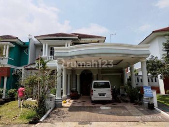 Di Jual rumah Dekat Pintu Tol Di kotawisata cibubur Semi Furnished