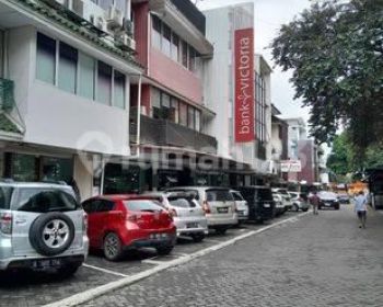 Ruang Kantor # Ruang Usaha 60m2 Lantai Dasar di Wijaya Grand Center Jalan Wijaya