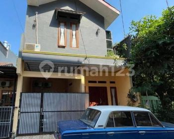 Rumah 2 Lantai Sekitar BSD Dekat Stasiun Serpong Bagus Siap Huni