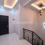 thumbnail-di-jual-rumah-baru-siap-huni-jakarta-selatan-7