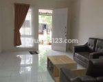 thumbnail-disewakan-rumah-kota-wisata-furnished-2-lantai-5