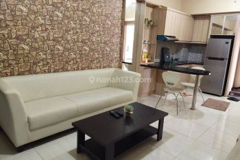 Di SEWAKAN APARTEMEN FULL FURNIS