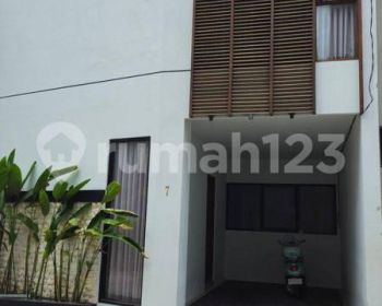 Villa Baru Ready Full Furnish One Gate System View Jungle Nusadua