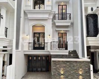 Jagakarsa brandnew american classic mewah harga bagus