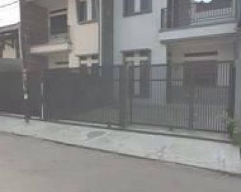 Rumah minimalis 2 Lantai komplek Turangga Buah batu banding