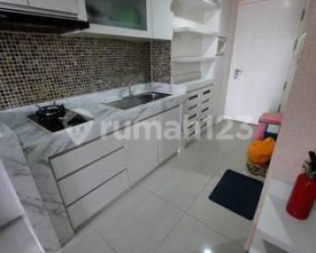 Rent Apartemen: Apartemen the Breeze