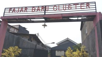 Disewa/diJUAL Rumah FAJAR murah SIAP HUNI STRATEGIS di Cengkareng Jakarta Barat 