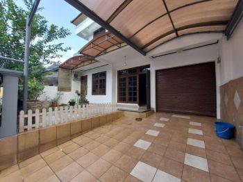 Disewakan Rumah 5 Kamar Tidur di Bukit Cinere Indah